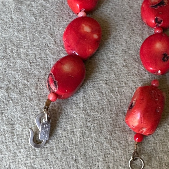 Handmade Red Beaded Necklace - Bold Red Statement coral - Picture 2 of 3